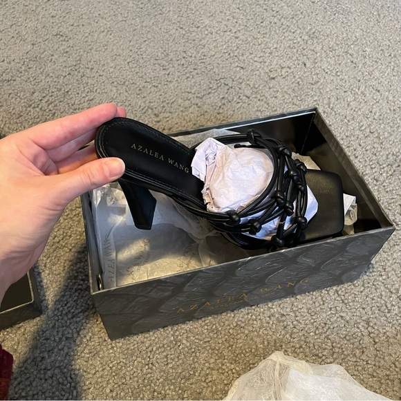 NWT Square Toe Heels in 7.5 - Picture 9 of 10